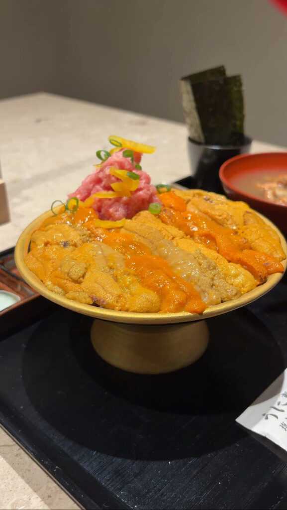 世壱屋/よいちや 札幌すすきの店 5大うに食べ比べ丼