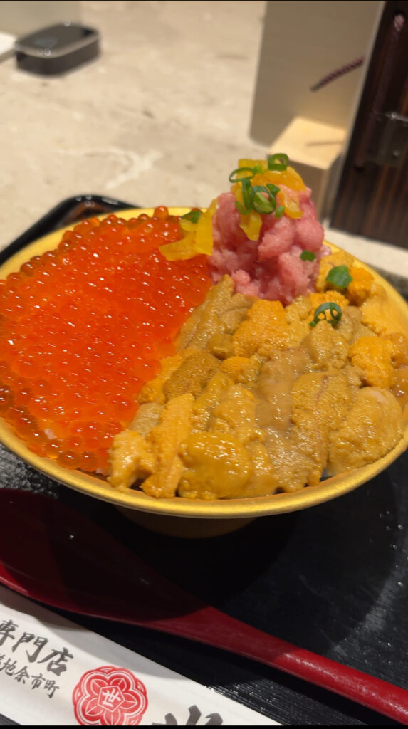 世壱屋/よいちや 札幌すすきの店 うにいくら丼