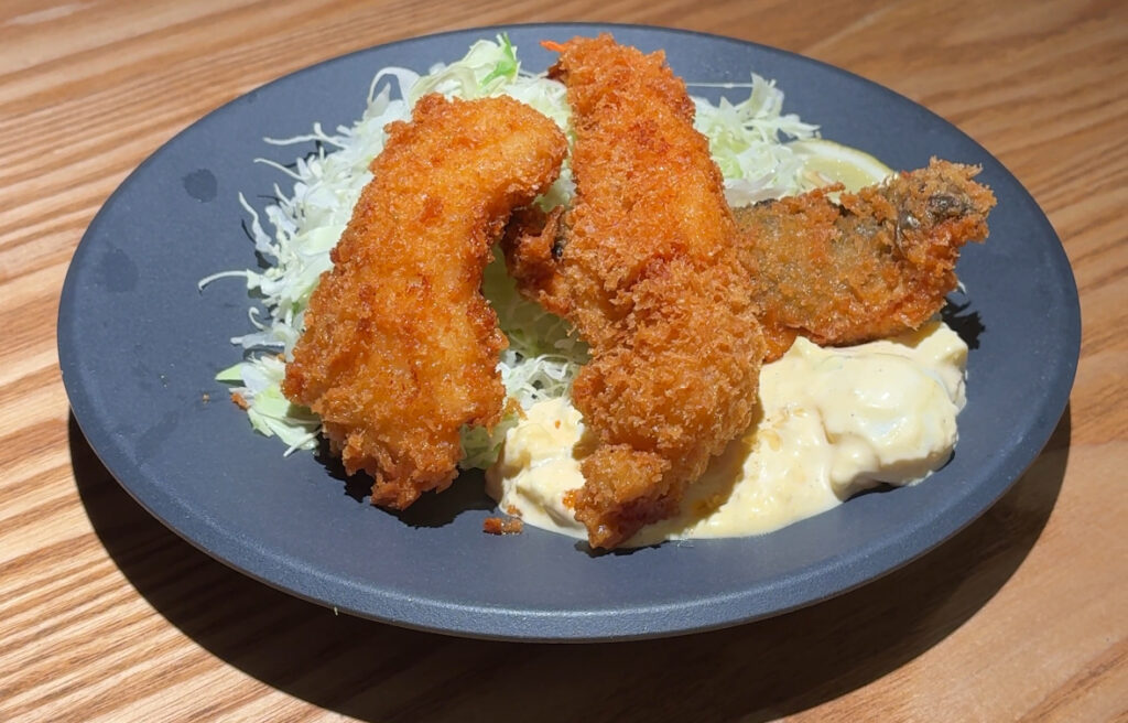 一夜干しと海鮮丼 できたて屋 三味のフライ