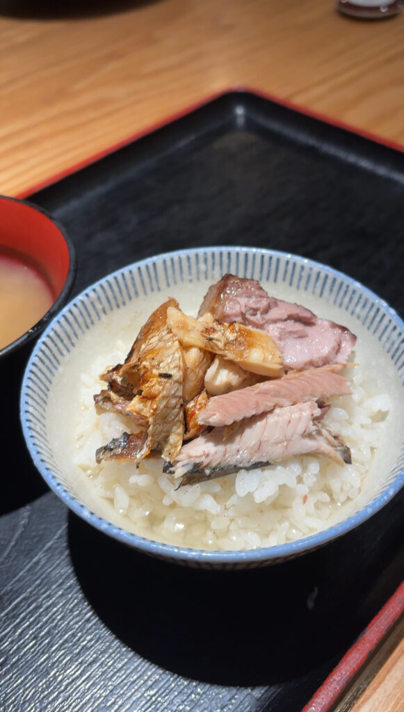 一夜干しと海鮮丼 できたて屋 ごちそう三種 お茶漬け